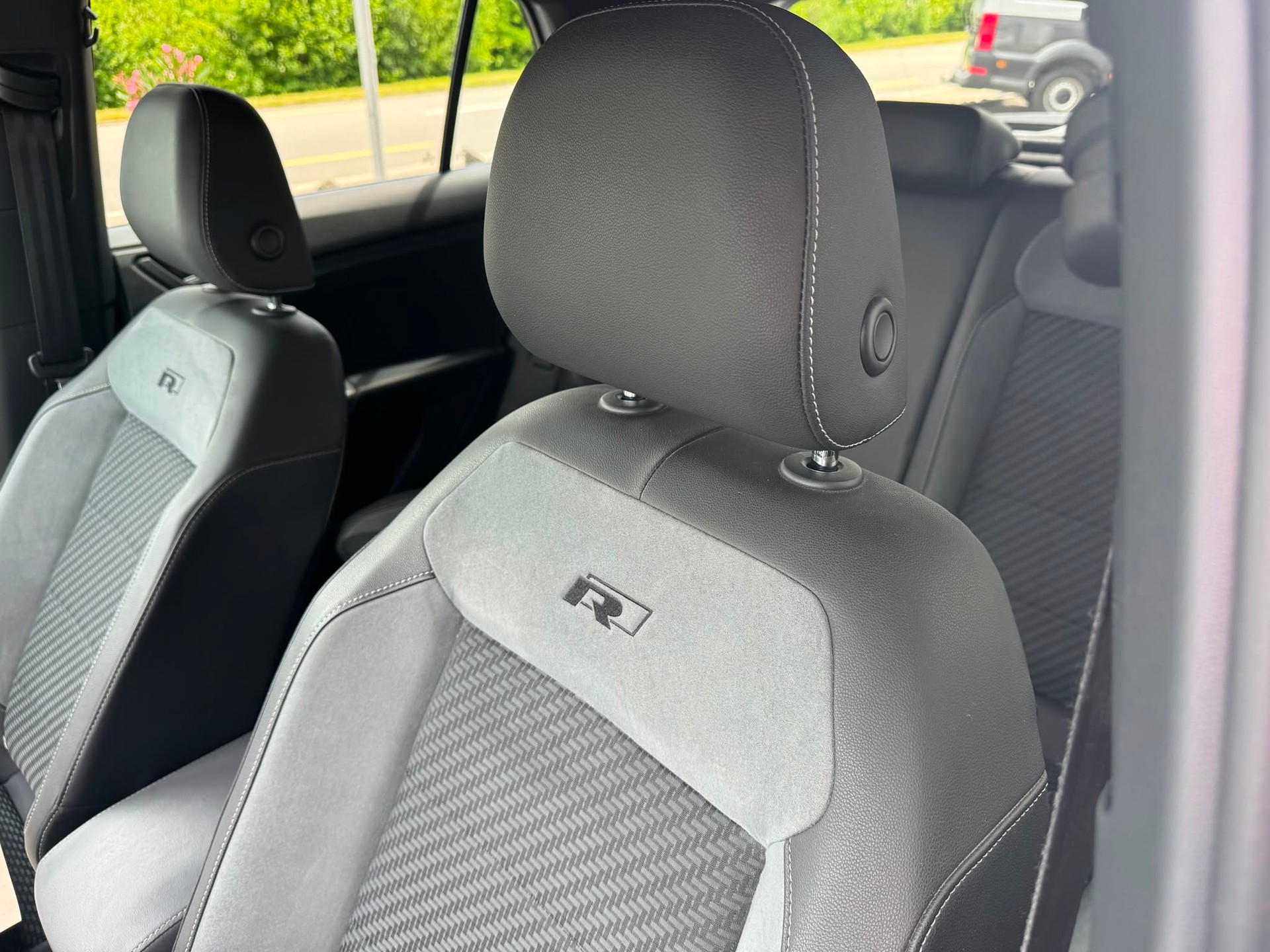 VW T-Cross 1.0 TSI Style DSG-image-7