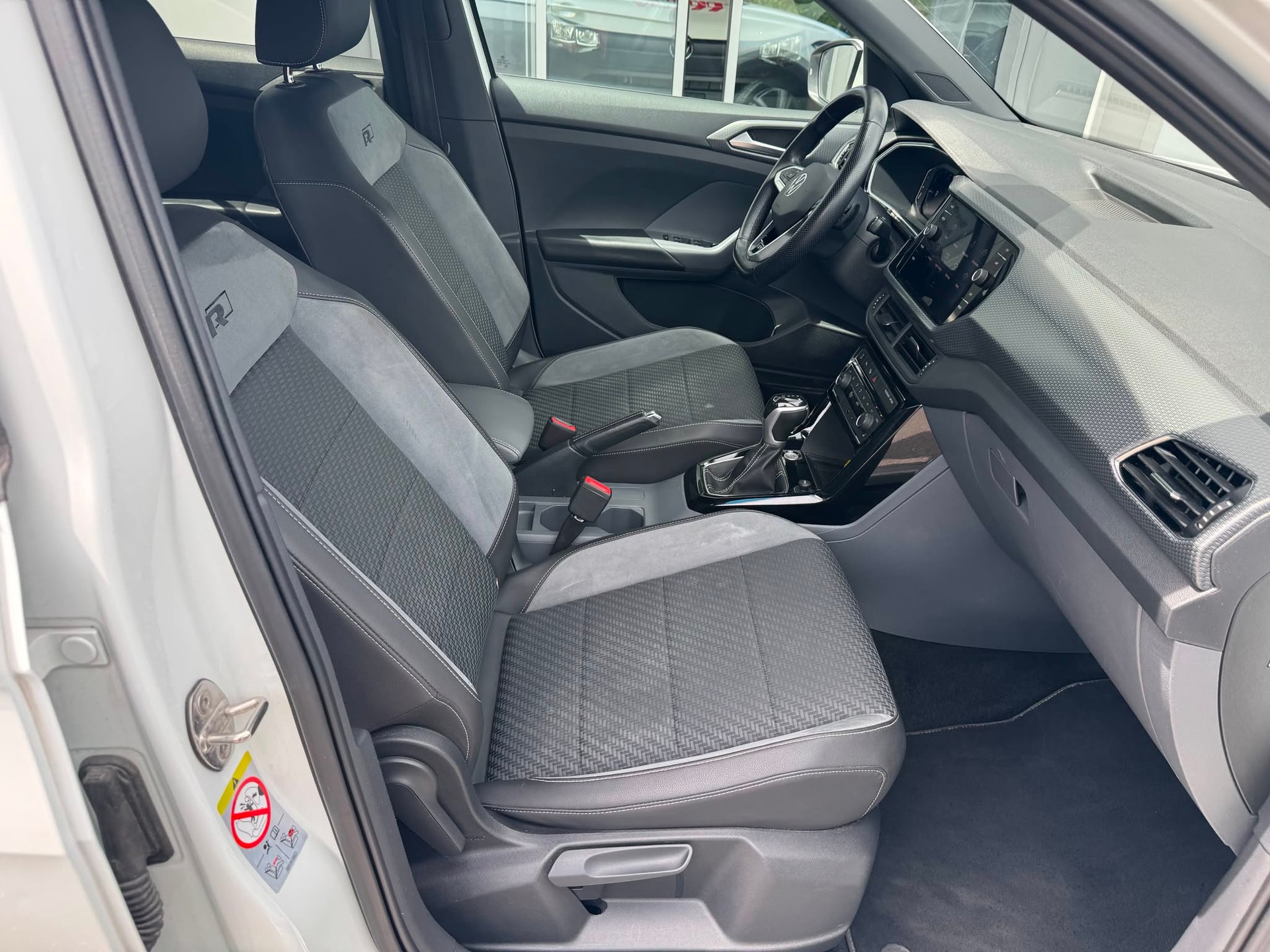 VW T-Cross 1.0 TSI Style DSG-image-2
