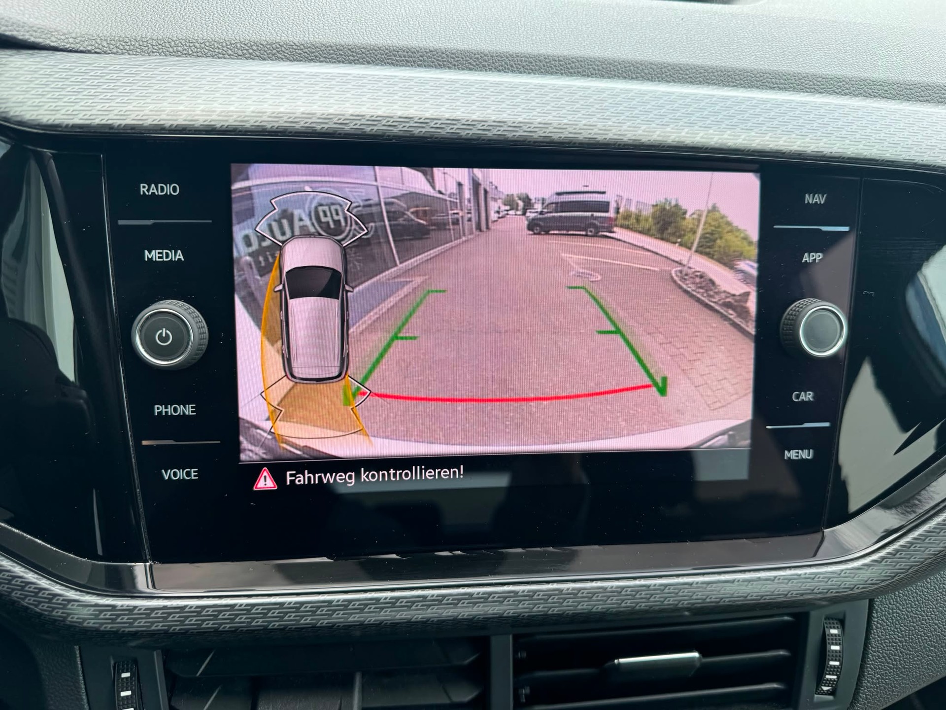 VW T-Cross 1.0 TSI Style DSG-image-10