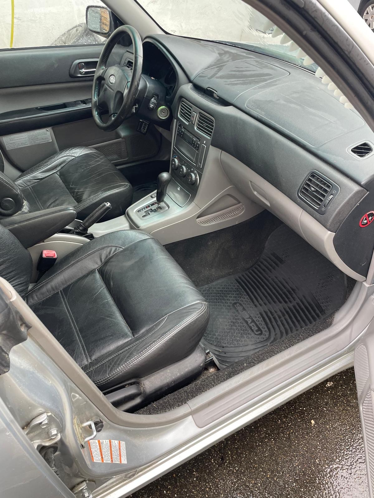 SUBARU Forester 2.0XT Automatic-image-12