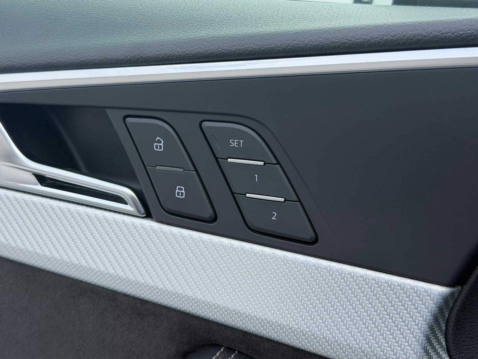 AUDI RS4 Avant 2.9 TFSI quattro tiptronic-image-6