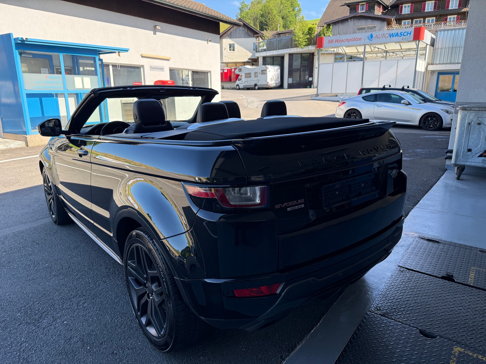 LAND ROVER Range Rover Evoque Convert. 2.0Si4 HSE Dynamic AT9-image-7