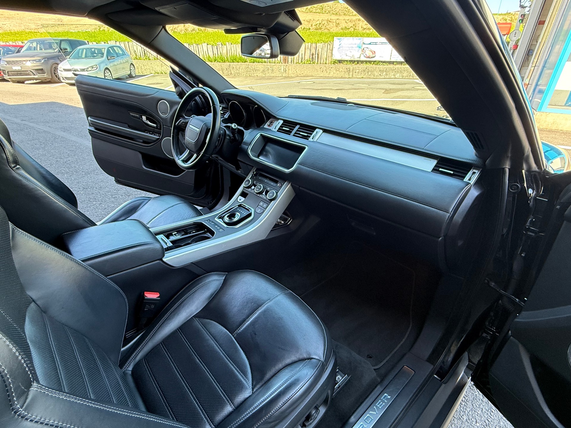 LAND ROVER Range Rover Evoque Convert. 2.0Si4 HSE Dynamic AT9-image-14