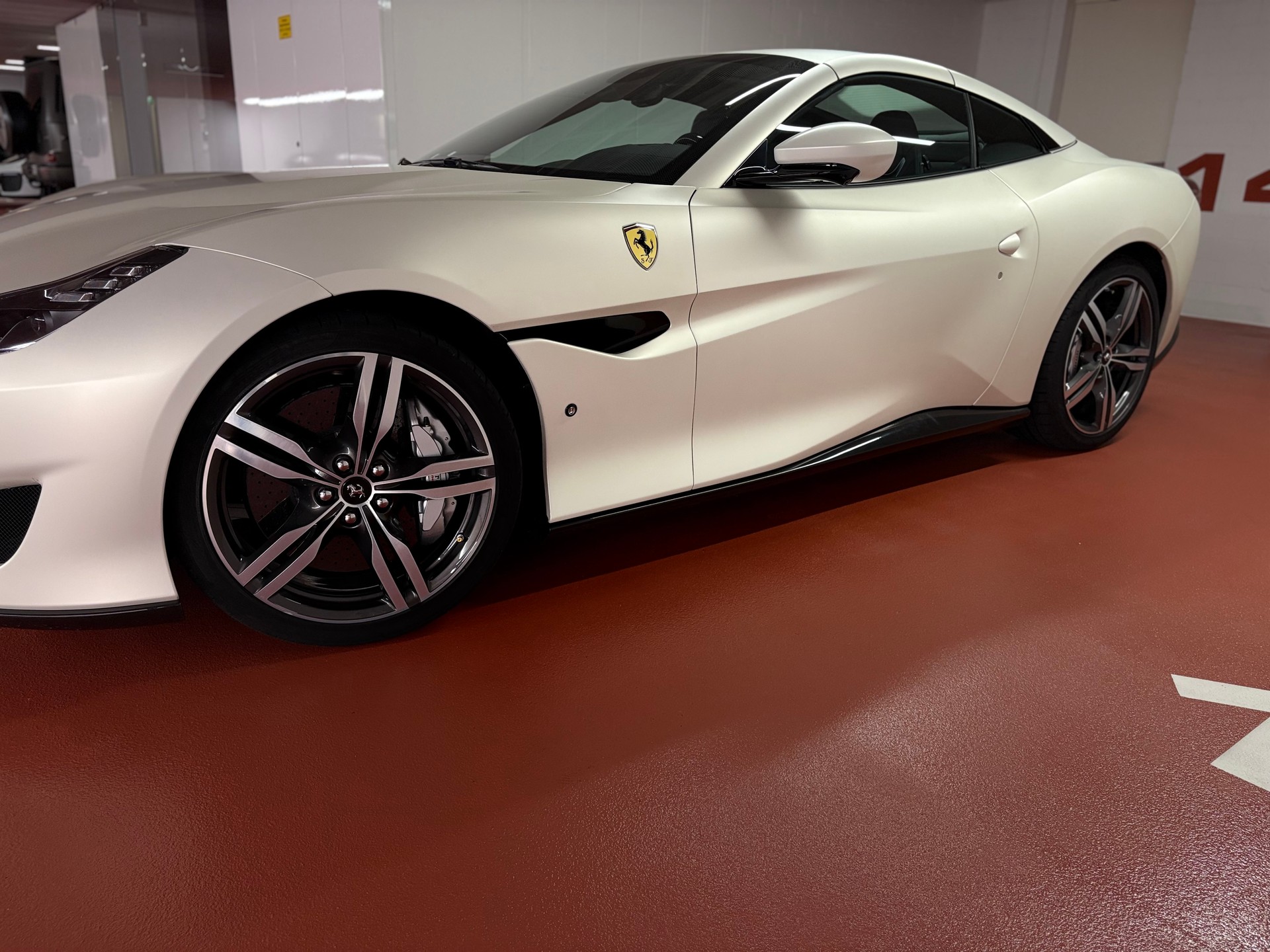 FERRARI PORTOFINO-image-10