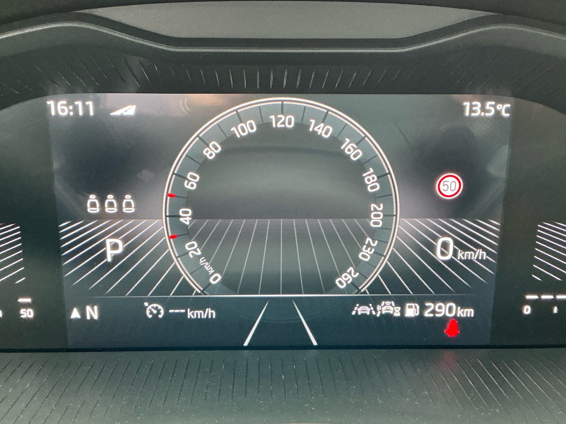 SKODA Kamiq Monte Carlo *** 5 JAHRE SKODA WERKSGARANTIE ***-image-10
