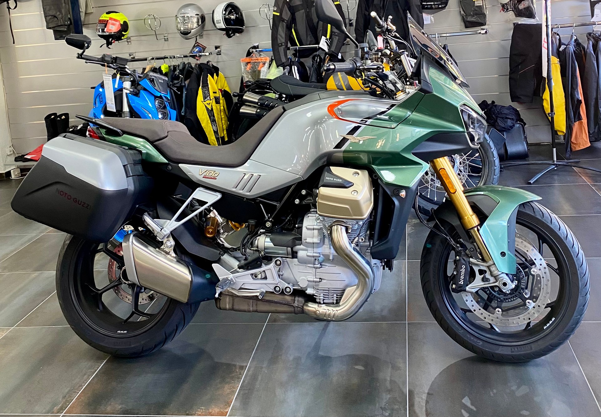 MOTO GUZZI V100 Mandello S-image-0