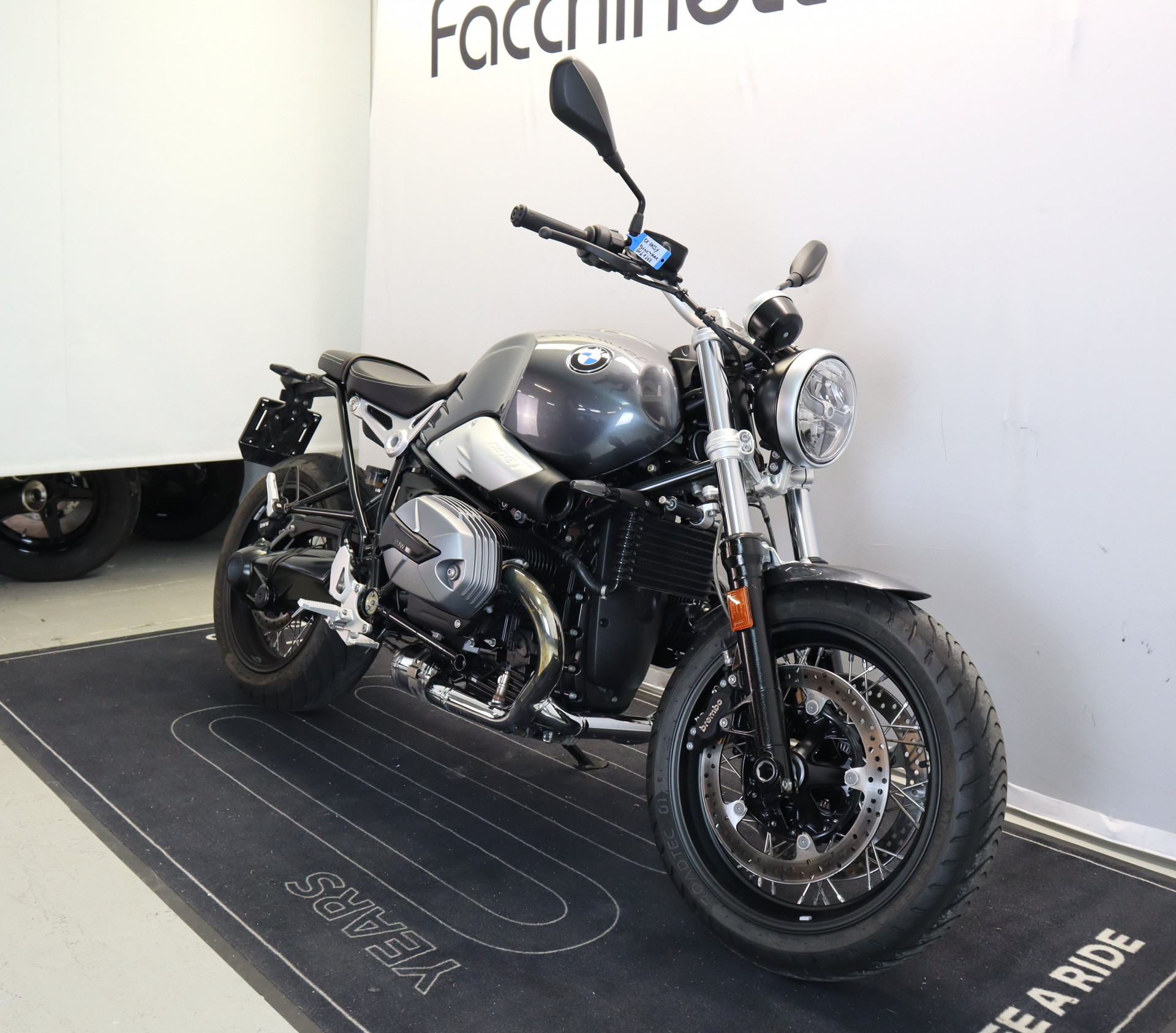 BMW R nineT Pure-image-3