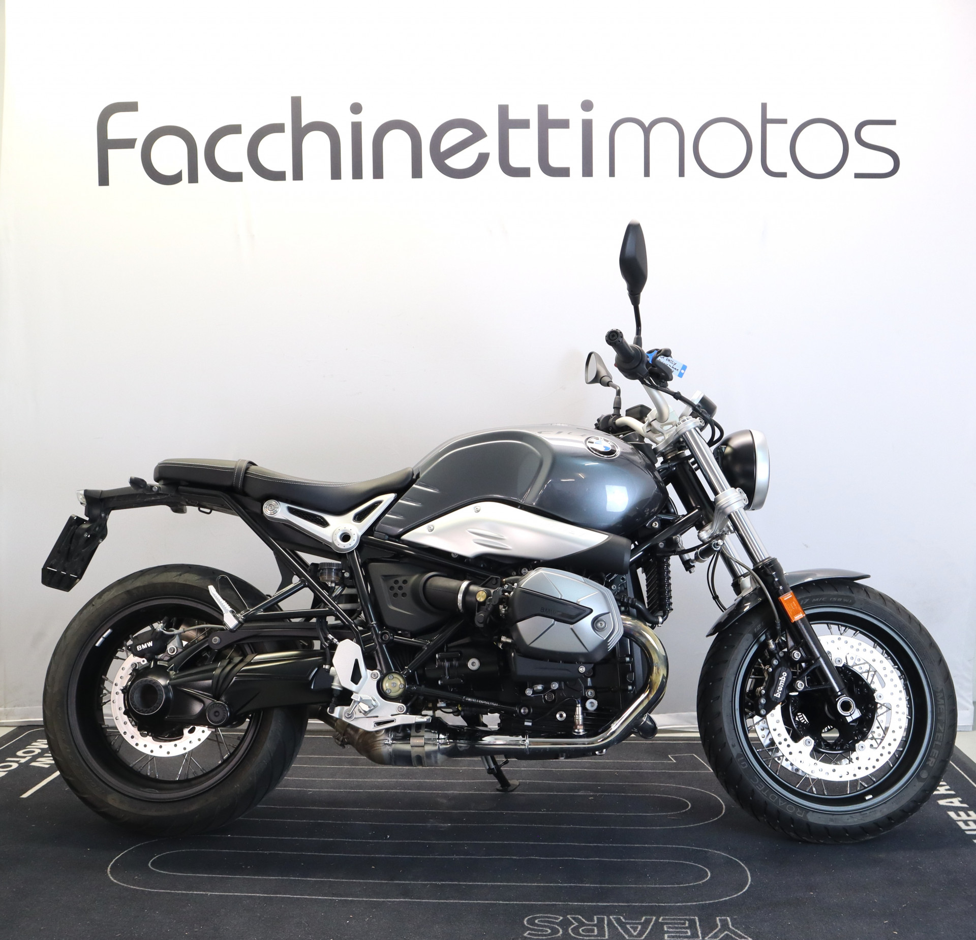 BMW R nineT Pure-image-0