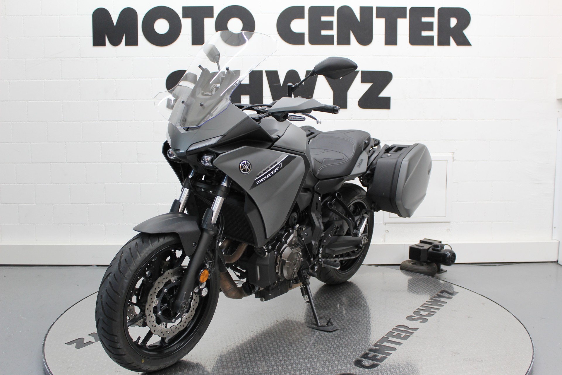 YAMAHA Tracer 7 (35kW)-showroom-element-2