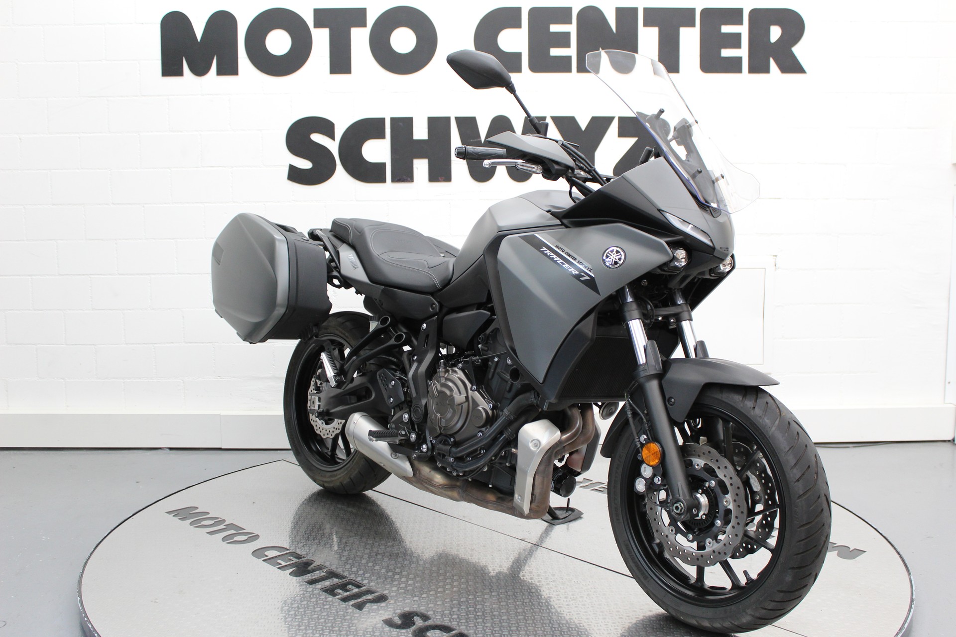 YAMAHA Tracer 7 (35kW)-showroom-element-1