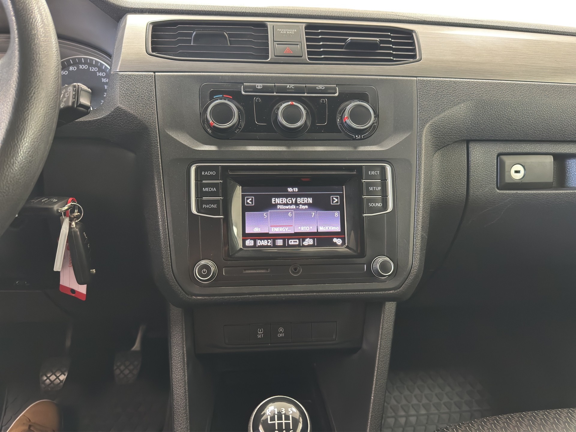 VW Caddy Maxi 1.4 TSI Family-image-25