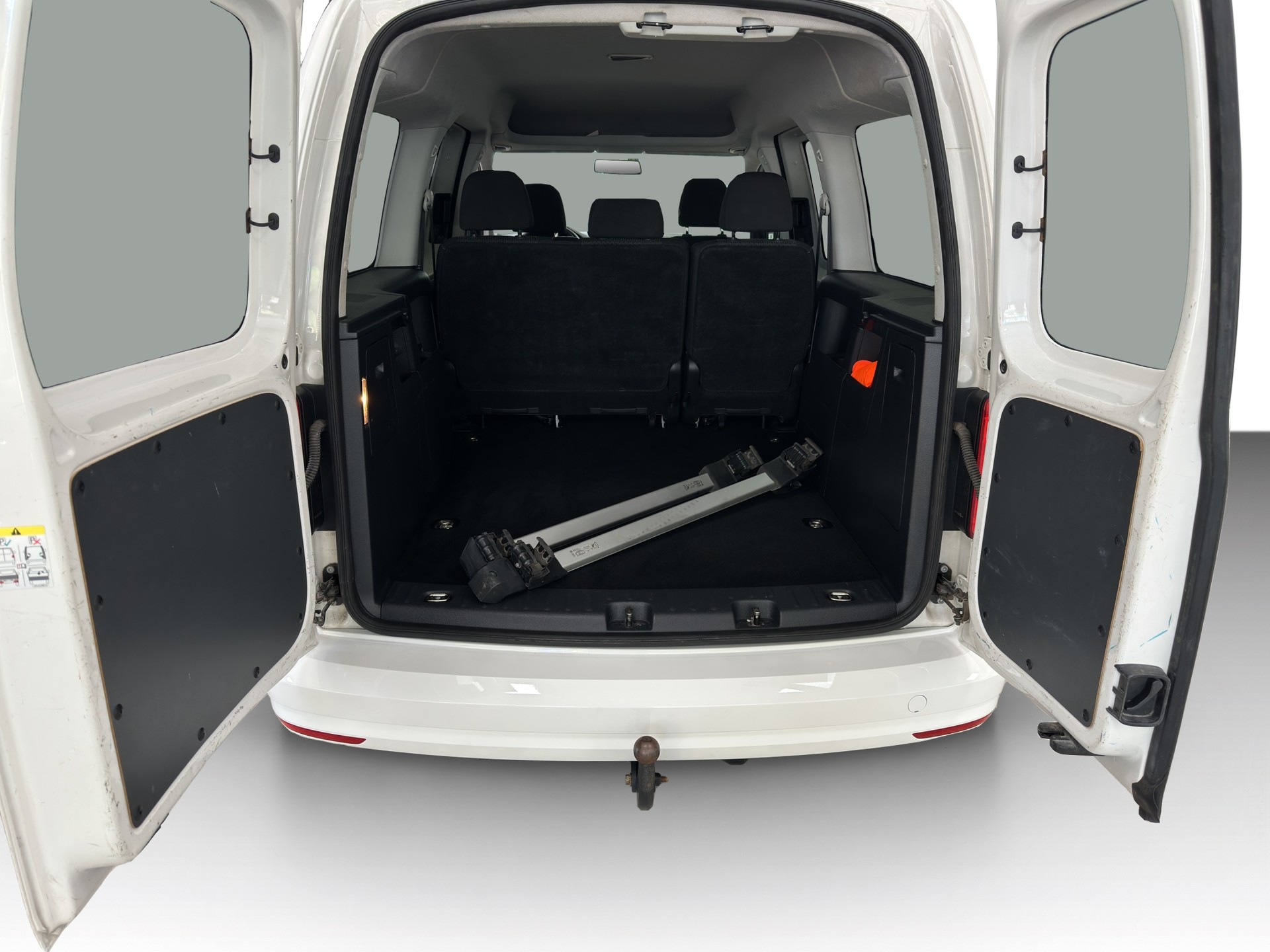 VW Caddy Maxi 1.4 TSI Family-image-13
