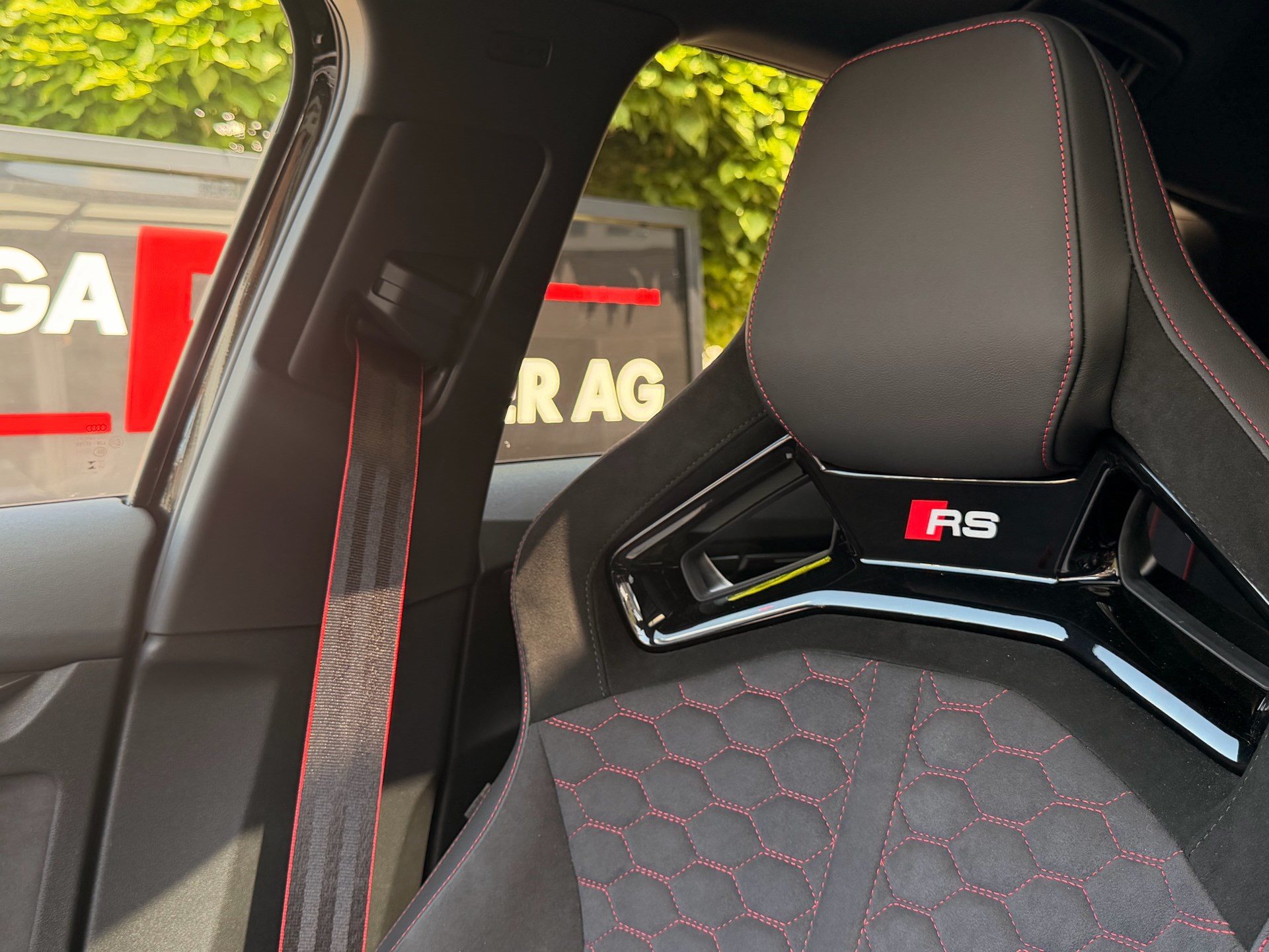 AUDI RS3 SPORTBACK 2.5 400 PS TFSI QUATTRO *** SCHALENSITZE & PANORAMAGLASDACH ***-image-26