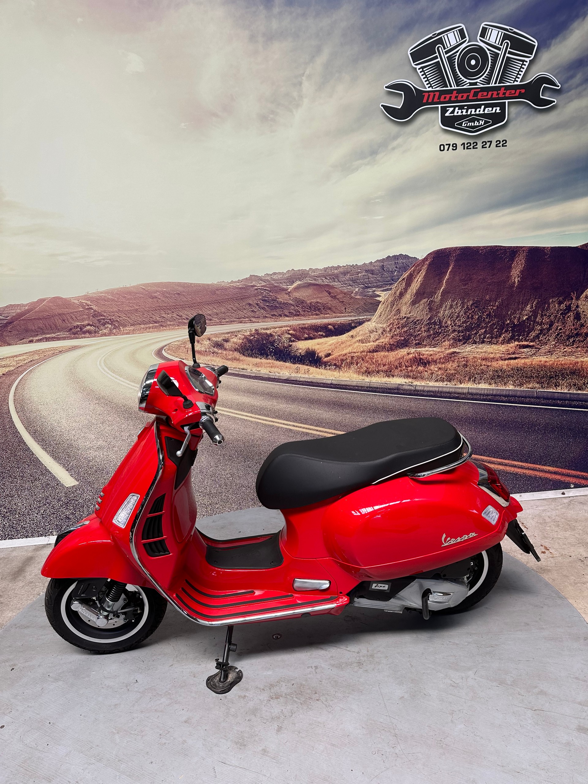 PIAGGIO Vespa GTS 125 Super-image-4