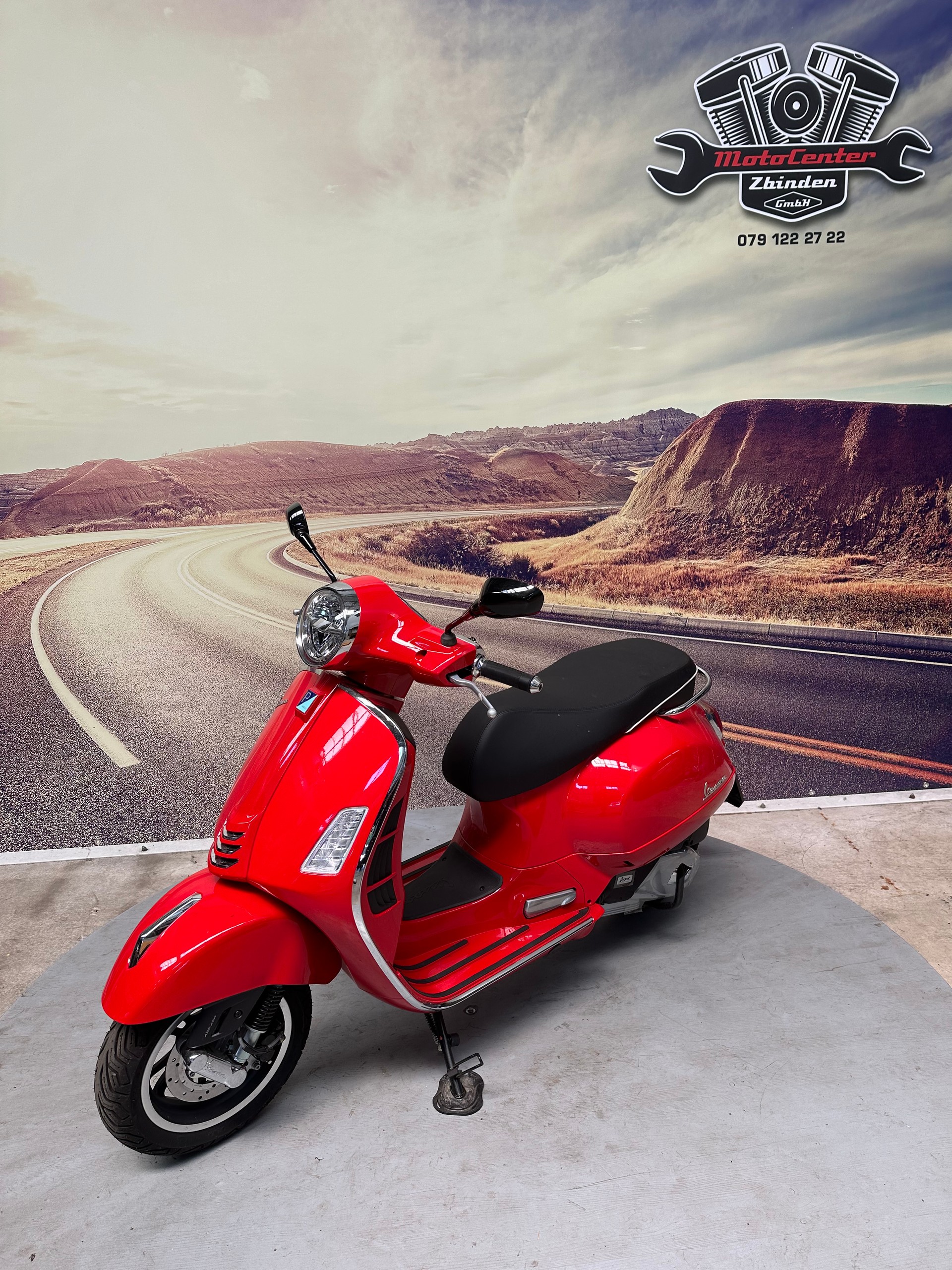 PIAGGIO Vespa GTS 125 Super-image-3