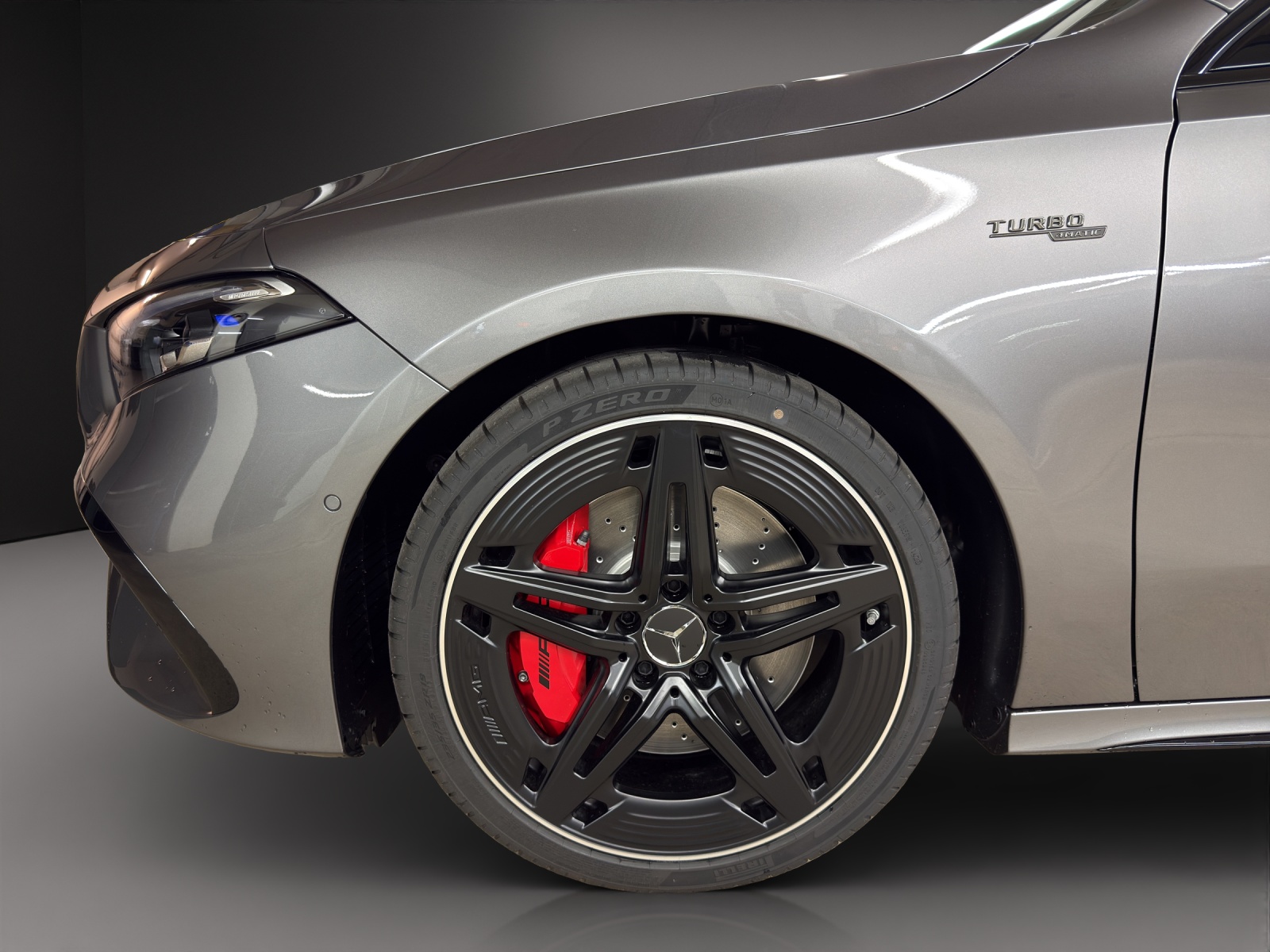 MERCEDES-BENZ A 35 AMG 4Matic 8G-DCT-image-7