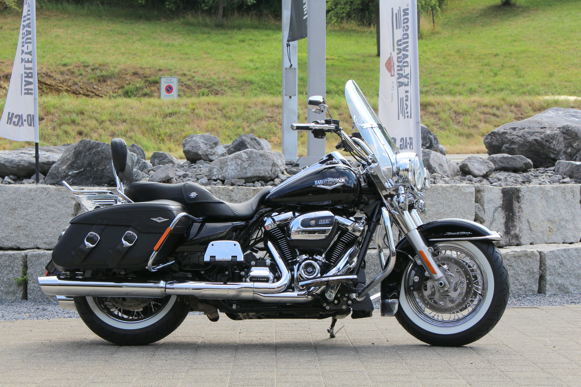 HARLEY-DAVIDSON FLHRC Road King Classic 107 ABS-image-0