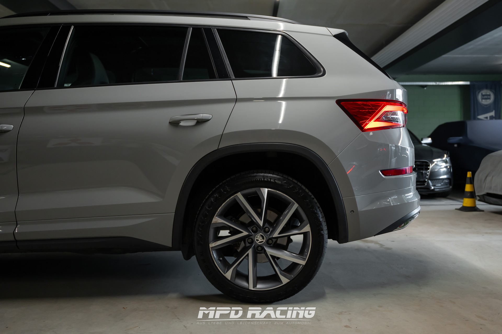 SKODA Kodiaq 2.0 TDI ABT SportLine 4x4 DSG-image-7