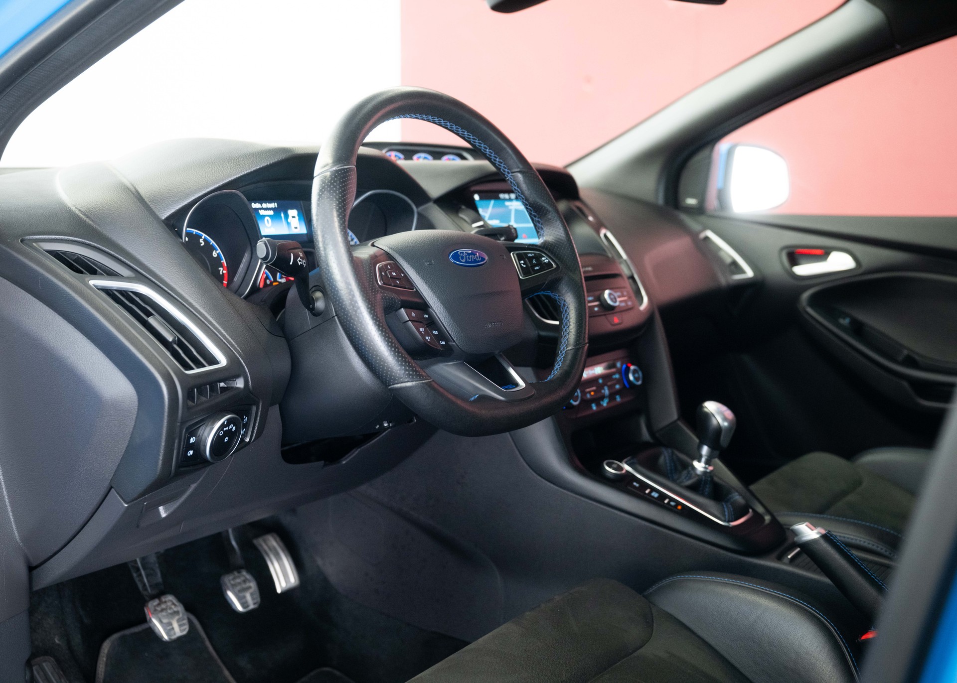 FORD Focus 2.3 EcoBoost RS AWD (2nd hand Swiss car, RS-Performance pack, sublime condition, full Ford service history)-image-16