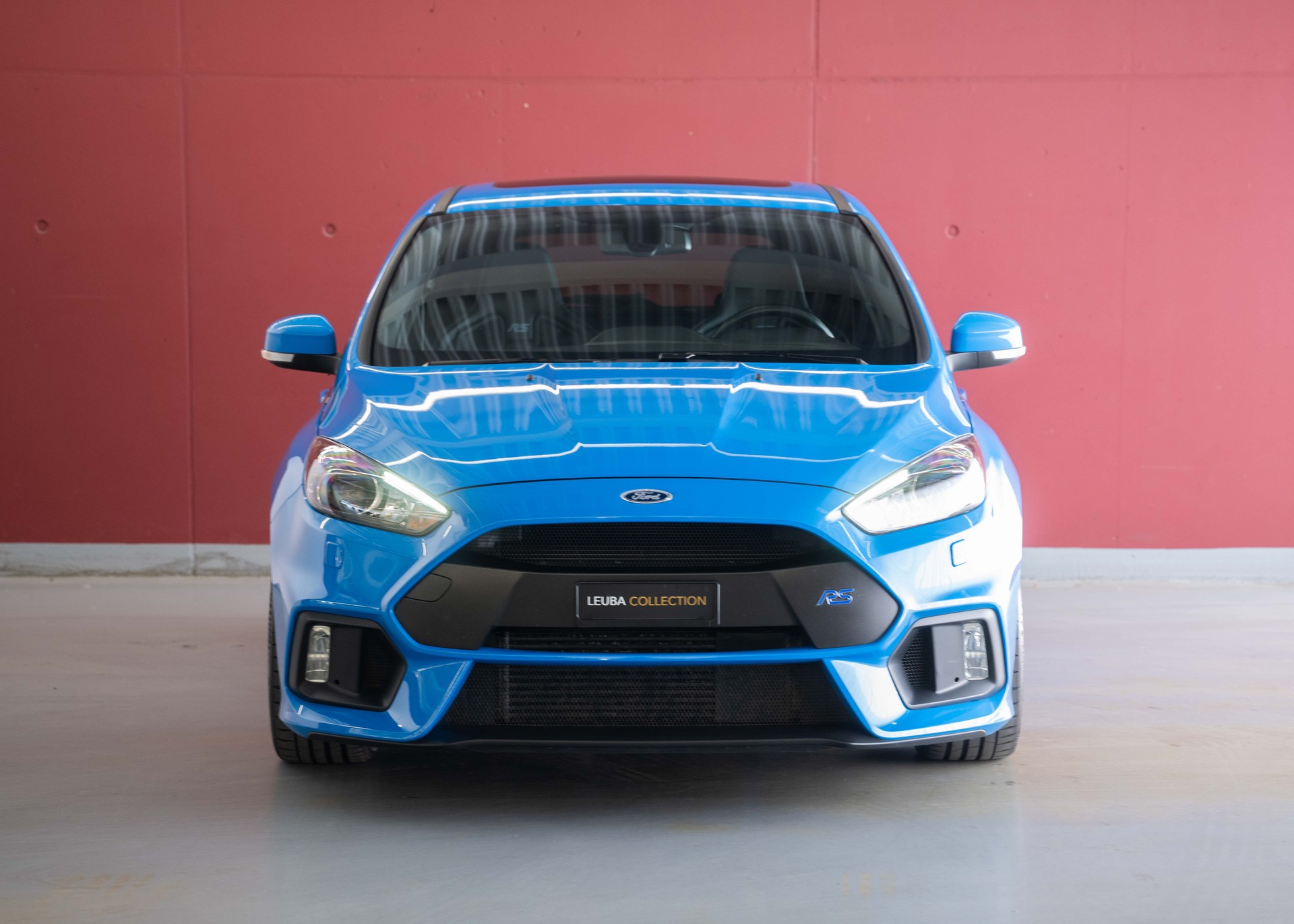 FORD Focus 2.3 EcoBoost RS AWD (2nd hand Swiss car, RS-Performance pack, sublime condition, full Ford service history)-showroom-element-2