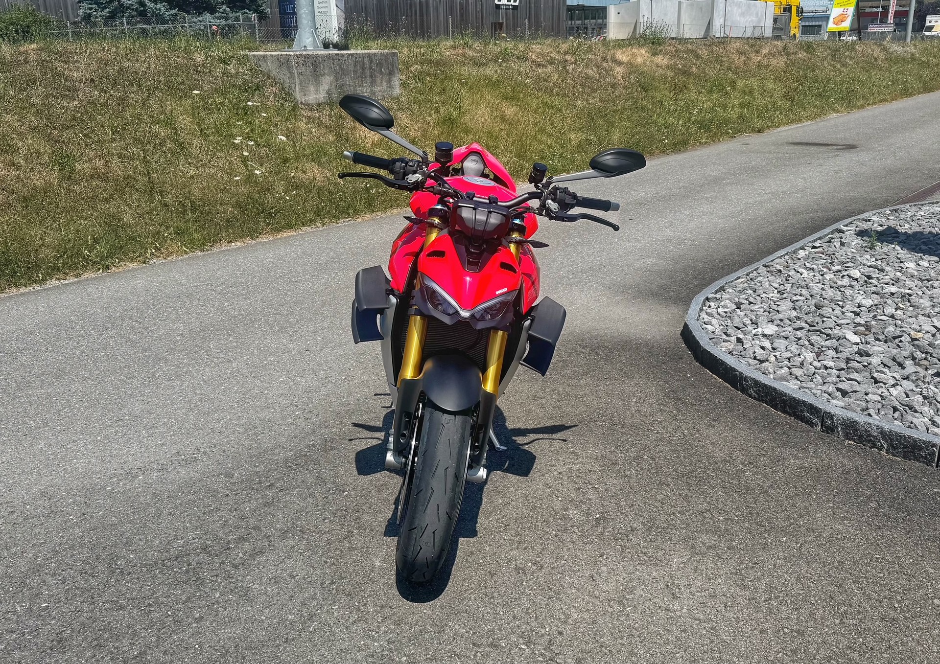 DUCATI Streetfighter V4 S-image-2