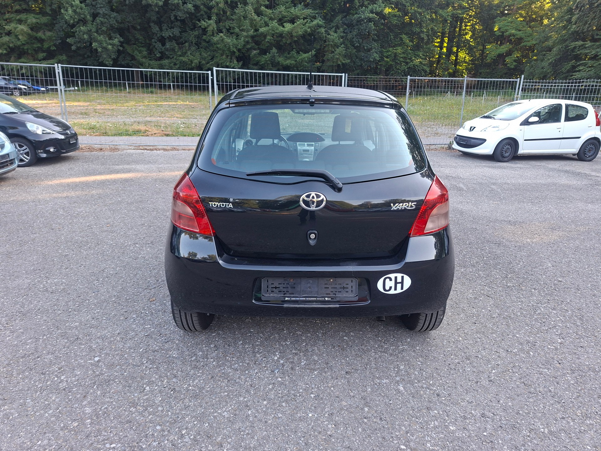 TOYOTA Yaris 1.3 Linea Sol-image-6