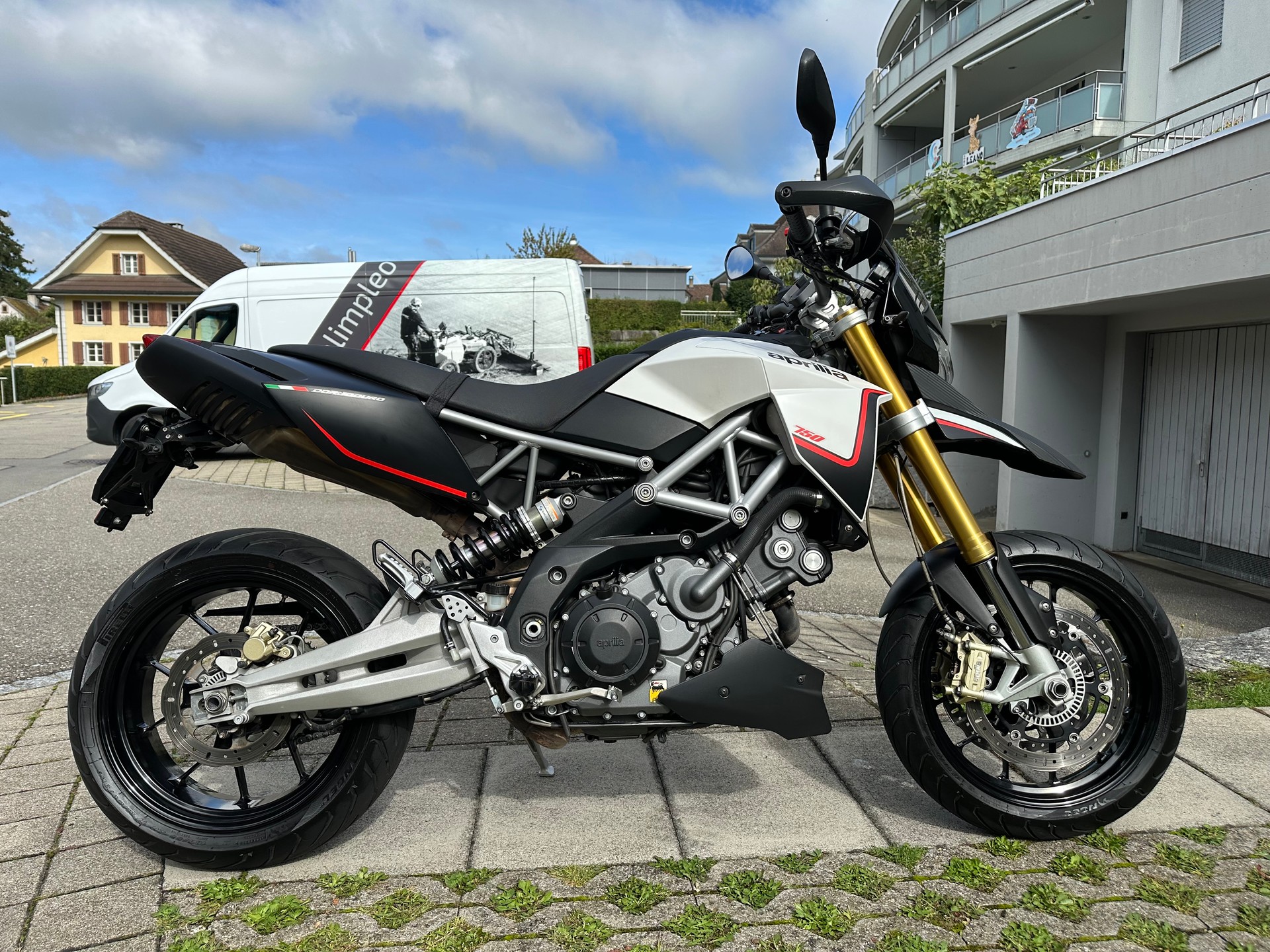 APRILIA Dorsoduro SMV 750-image-0