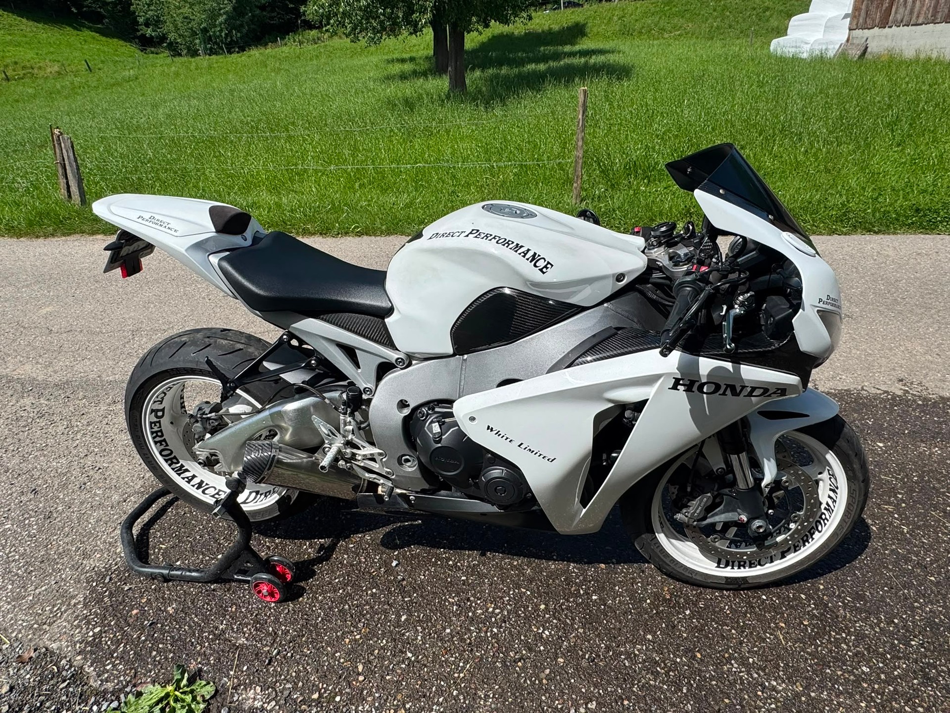 HONDA CBR 1000 RR-image-0