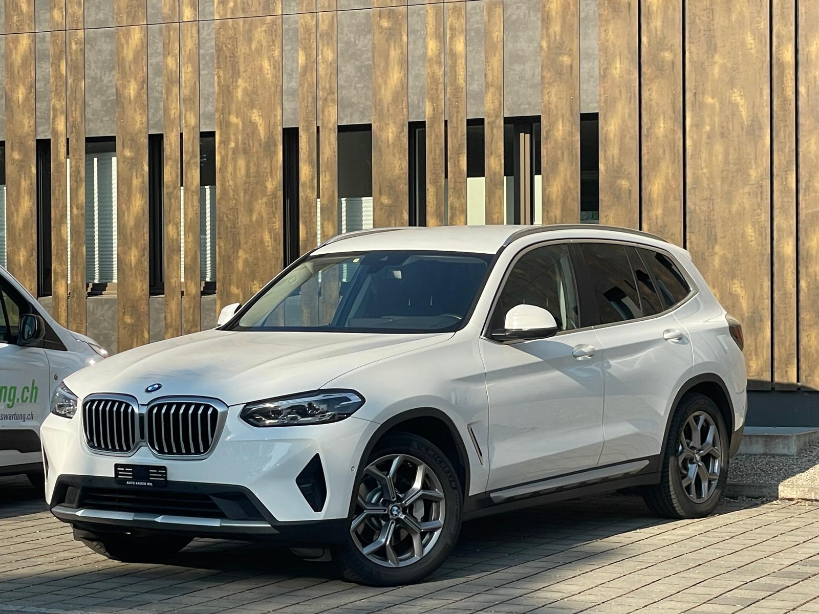 BMW X3 xDrive 48V 30d Luxury Line Steptronic-showroom-element-2