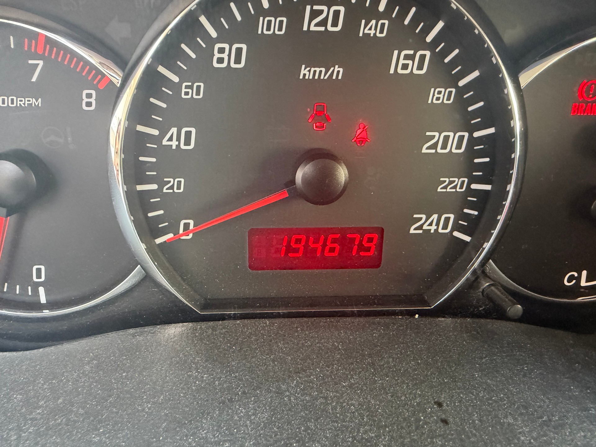SUZUKI Swift 1.6i 16V Sport-image-6