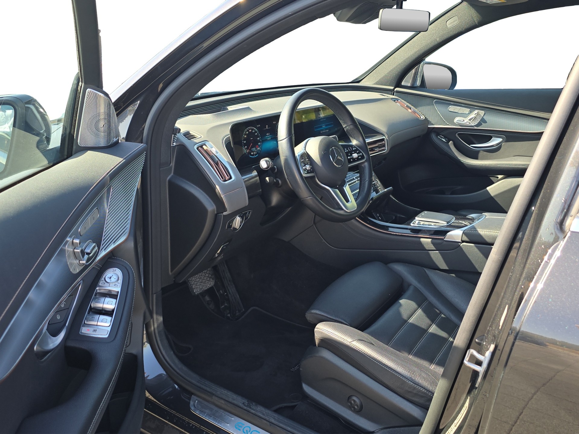 MERCEDES-BENZ EQC 400 4Matic-image-6