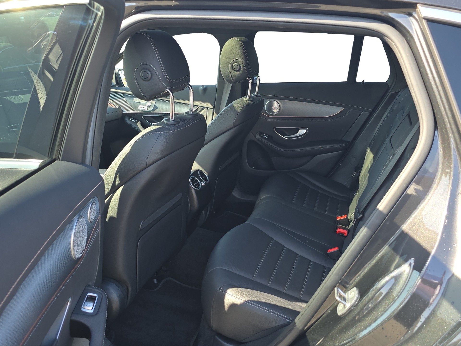 MERCEDES-BENZ EQC 400 4Matic-image-9