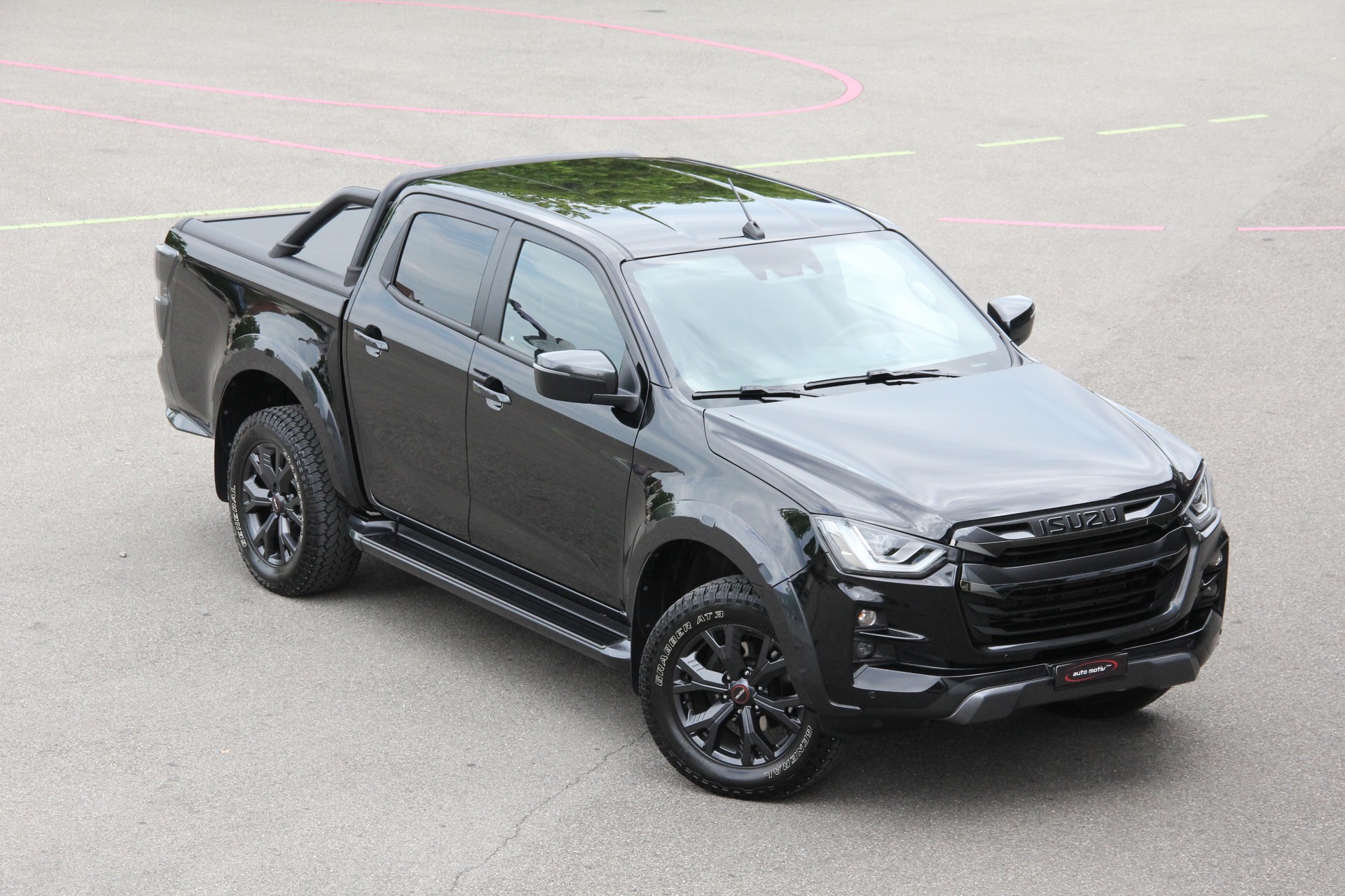 ISUZU D-MAX 1.9 CrewCab N60FF 4x4 AT **V-CROSS-EDITION** **3500kg-ANHÄNGERKUPPLUNG** *ÜBERROLLBÜGEL* *LEDER* 5-JAHRE-GARANTIE