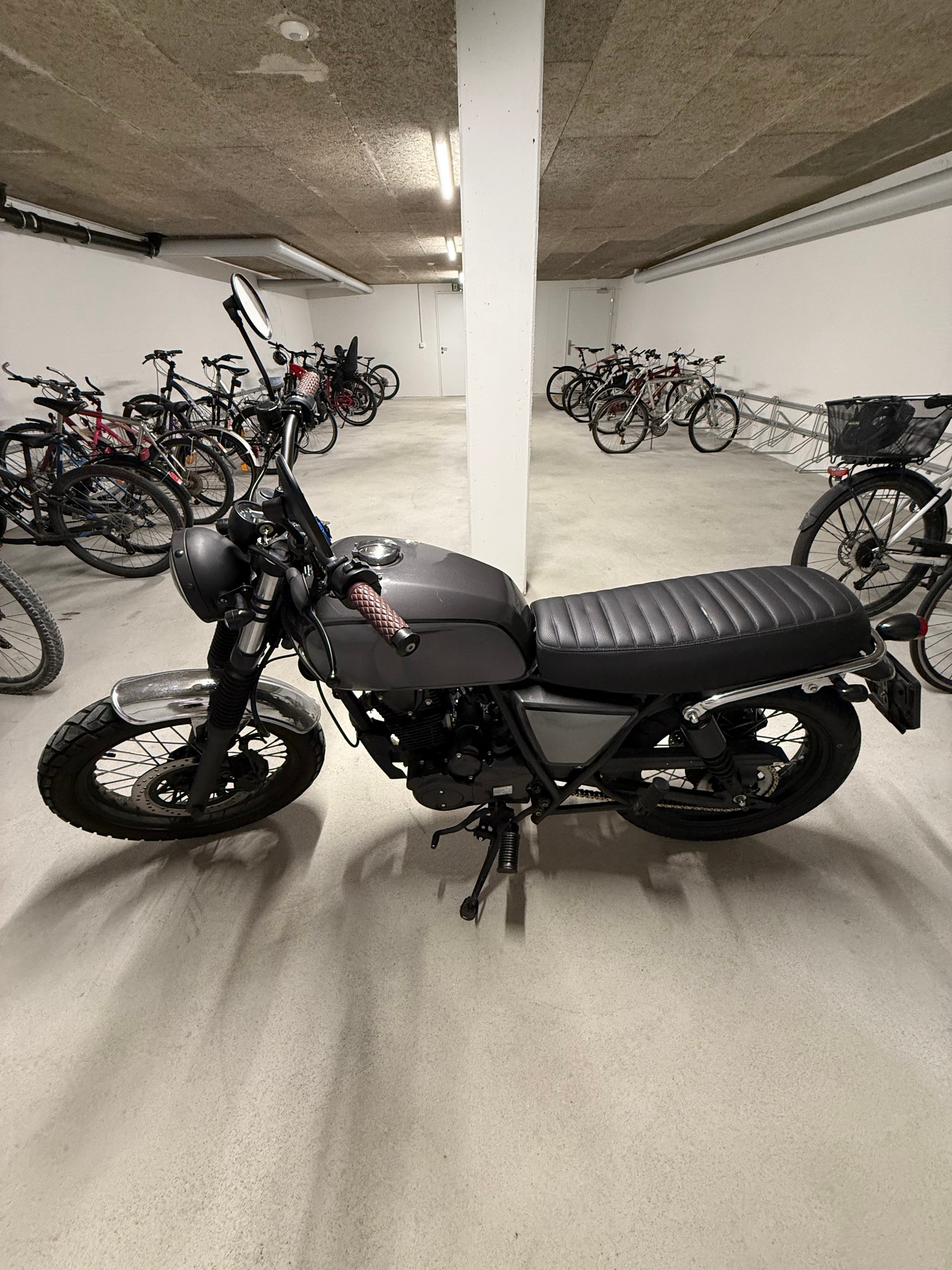 BRIXTON Brixton BX125R Cafe Racer-image-0