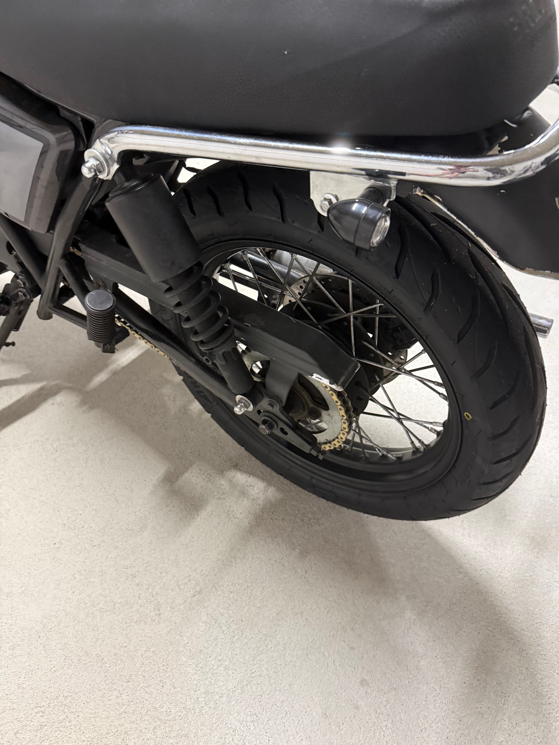 BRIXTON Brixton BX125R Cafe Racer-image-7