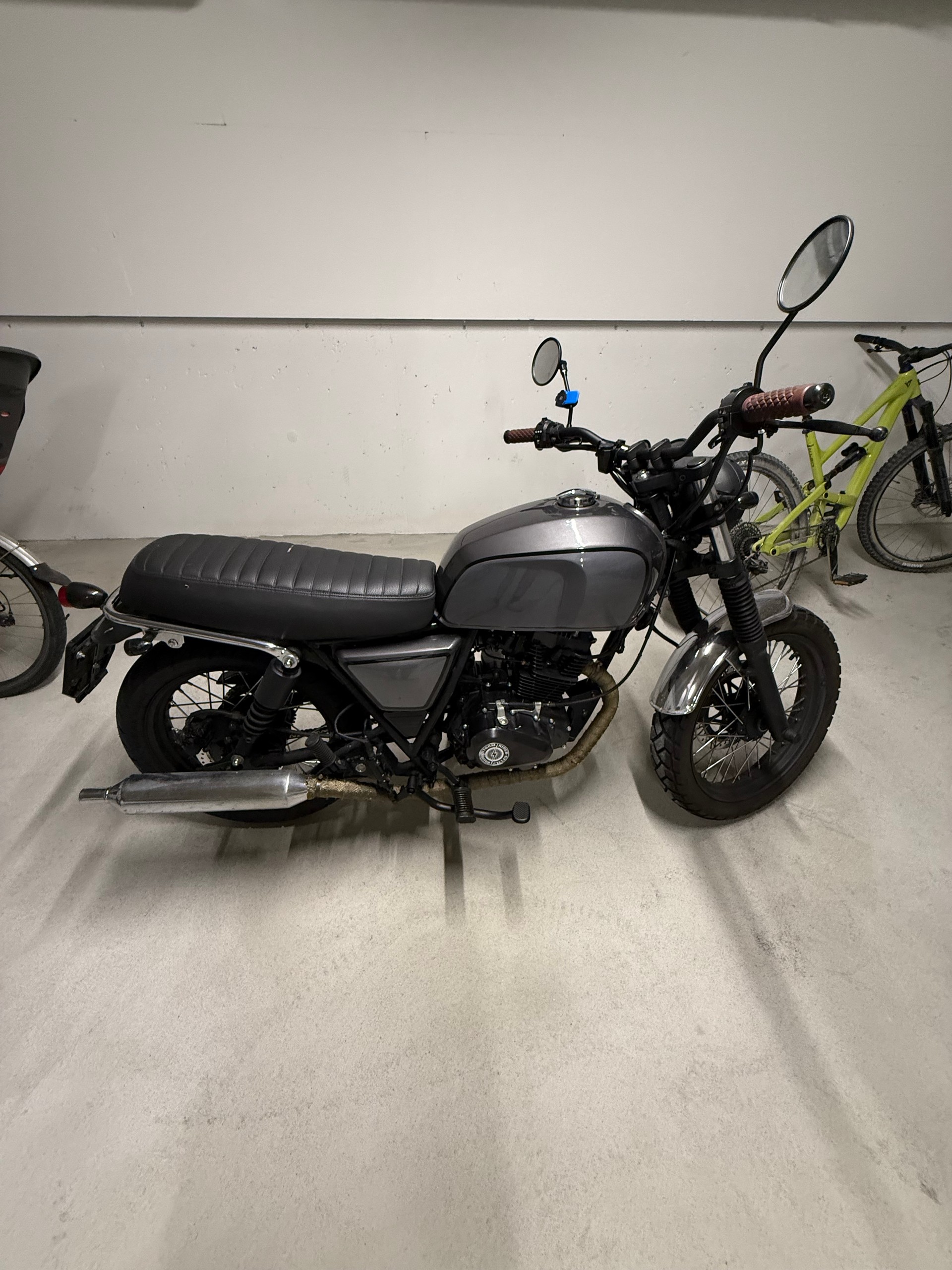 BRIXTON Brixton BX125R Cafe Racer-image-1