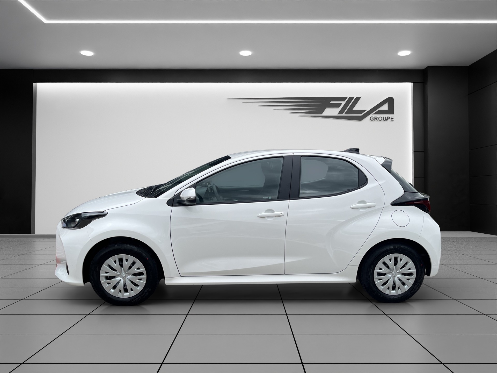 TOYOTA YARIS 1.5 VVT-i HSD Comfort-showroom-element-3