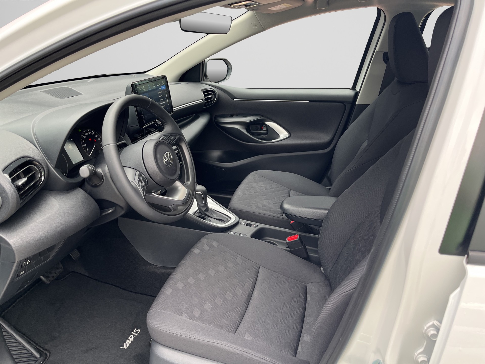 TOYOTA YARIS 1.5 VVT-i HSD Comfort-image-7