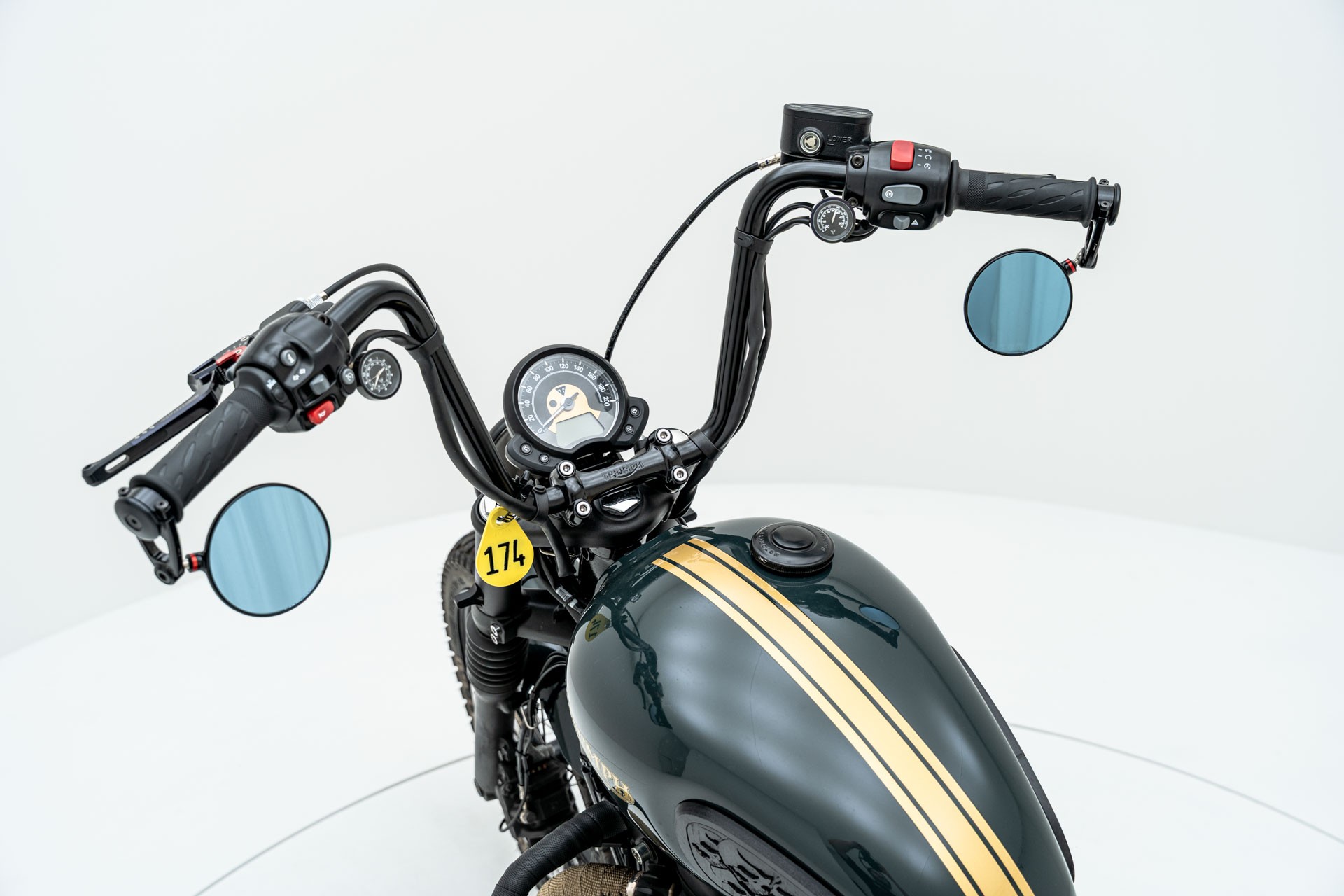 TRIUMPH Bonneville 1200 Bobber ABS-image-7
