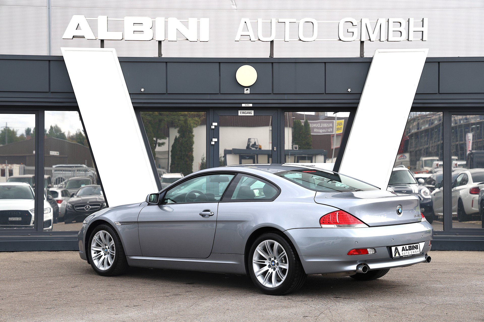 BMW 645Ci V8 Coupé-image-4