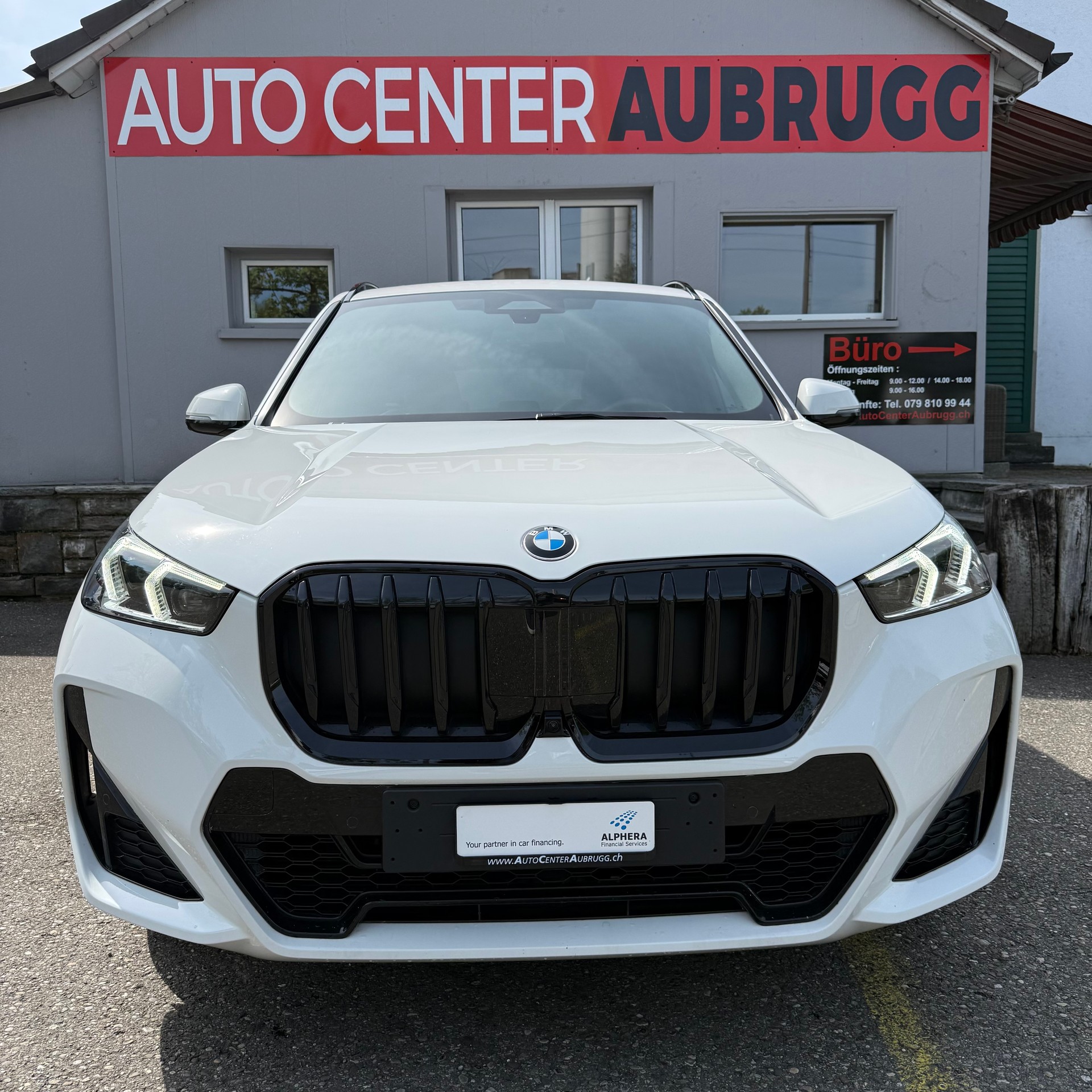 BMW X1 xDrive 20d 48V M Sport *PANORAMA-DACH / ANHÄNGERKUPPLUNG / CH-FAHRZEUG*-showroom-element-3