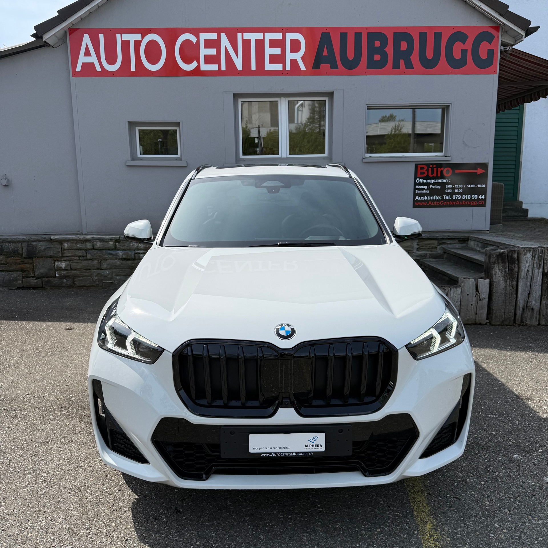 BMW X1 xDrive 20d 48V M Sport *PANORAMA-DACH / ANHÄNGERKUPPLUNG / CH-FAHRZEUG*-showroom-element-2