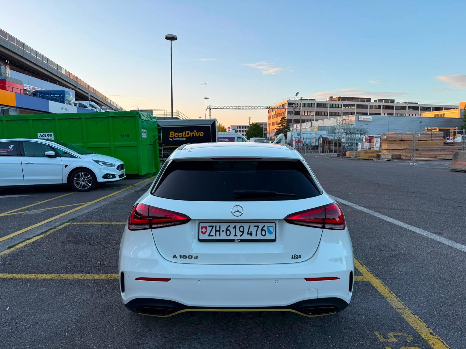 MERCEDES-BENZ A 180 d Edition-image-2