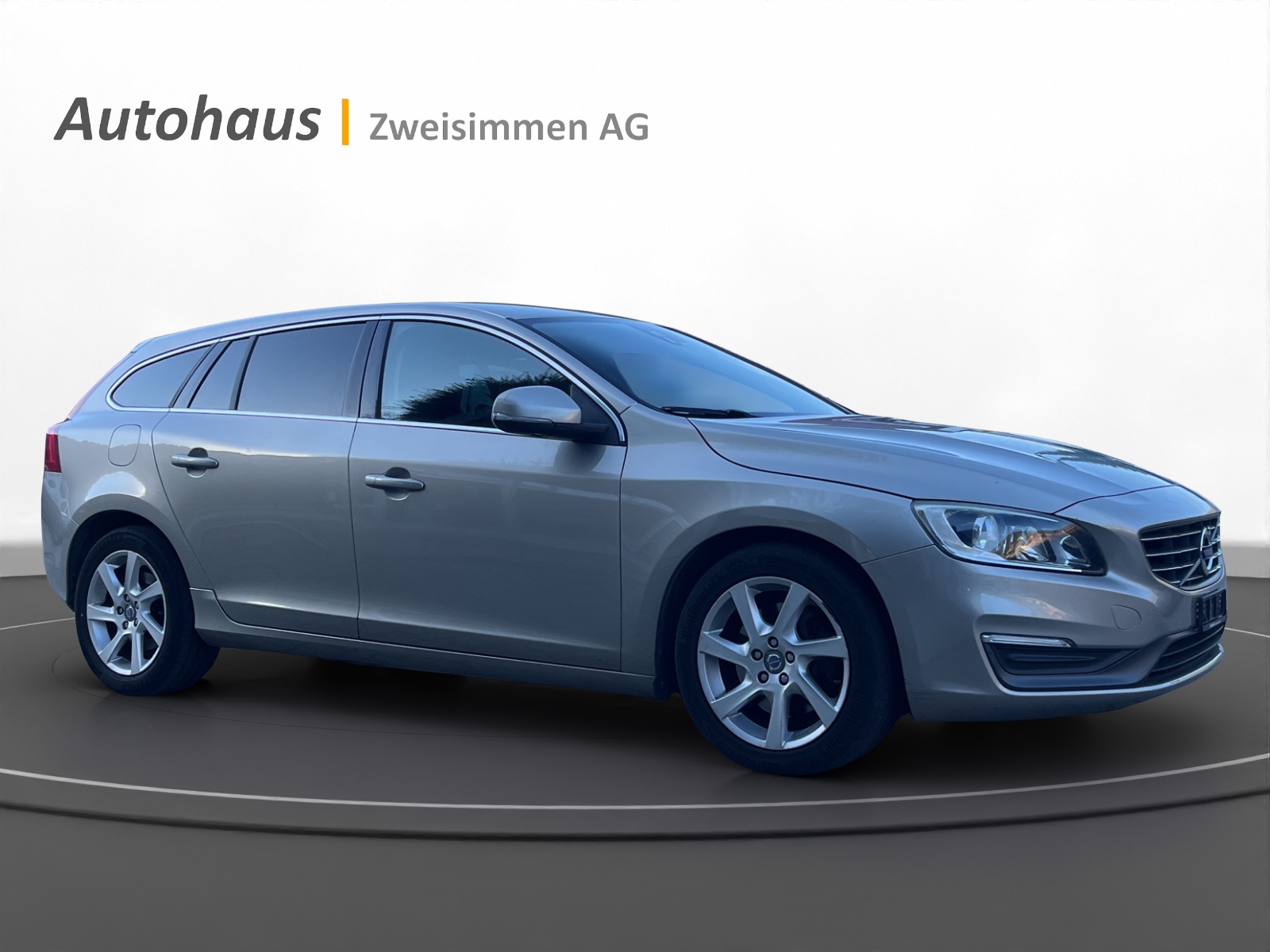 VOLVO V60 D5 AWD Momentum Geartronic-image-4
