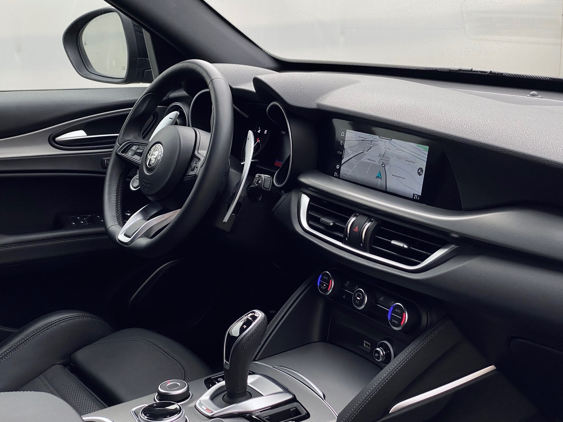 ALFA ROMEO Stelvio 2.0TB *Swiss*Veloce*Q4*Automatica*Facelift*-image-7