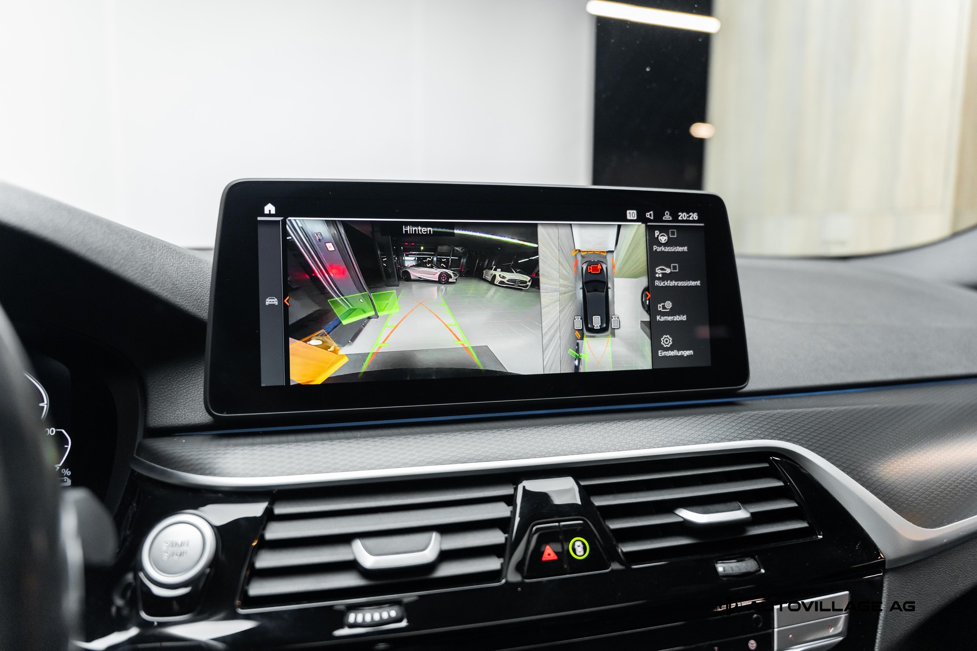 BMW 530e xDrive Touring Pure M Sport Steptronic-image-13