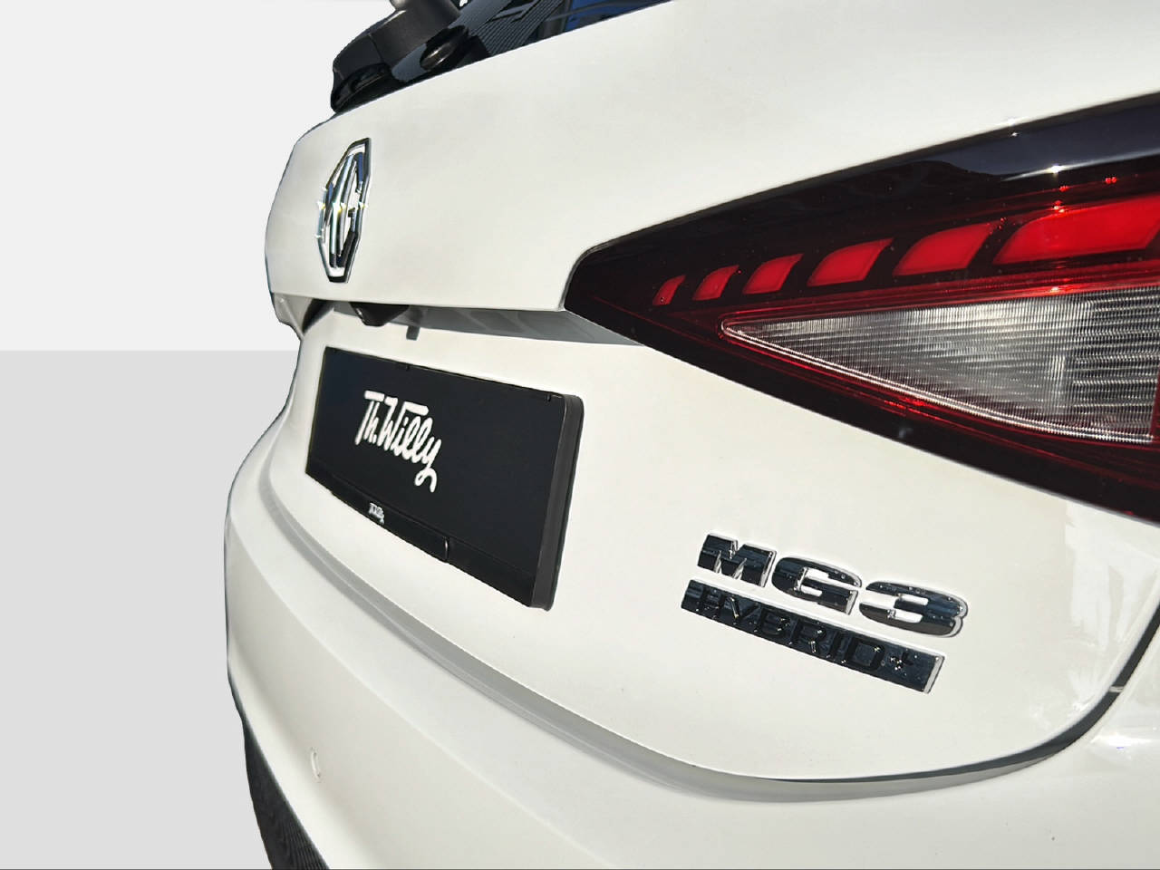 MG 3 1.5 Hybrid Luxury-image-7