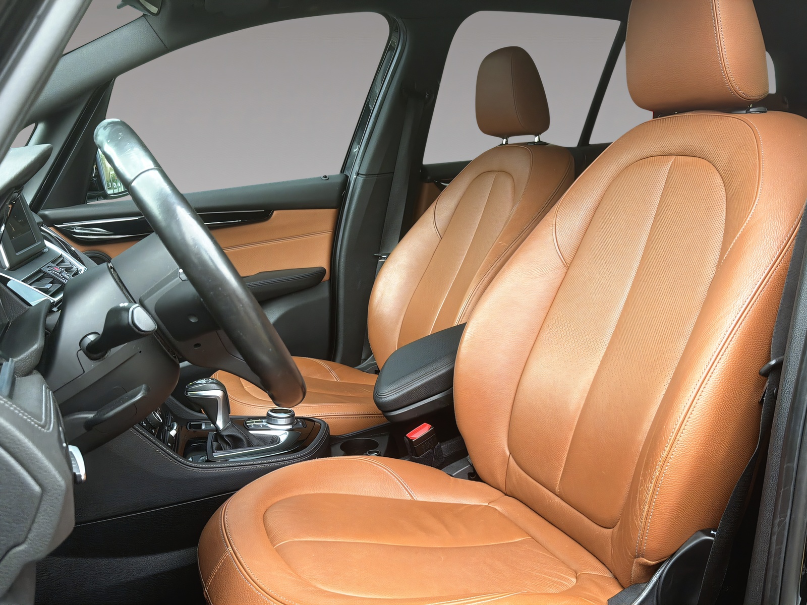 BMW BMW 2er F46 Gran Tourer 218d-image-6