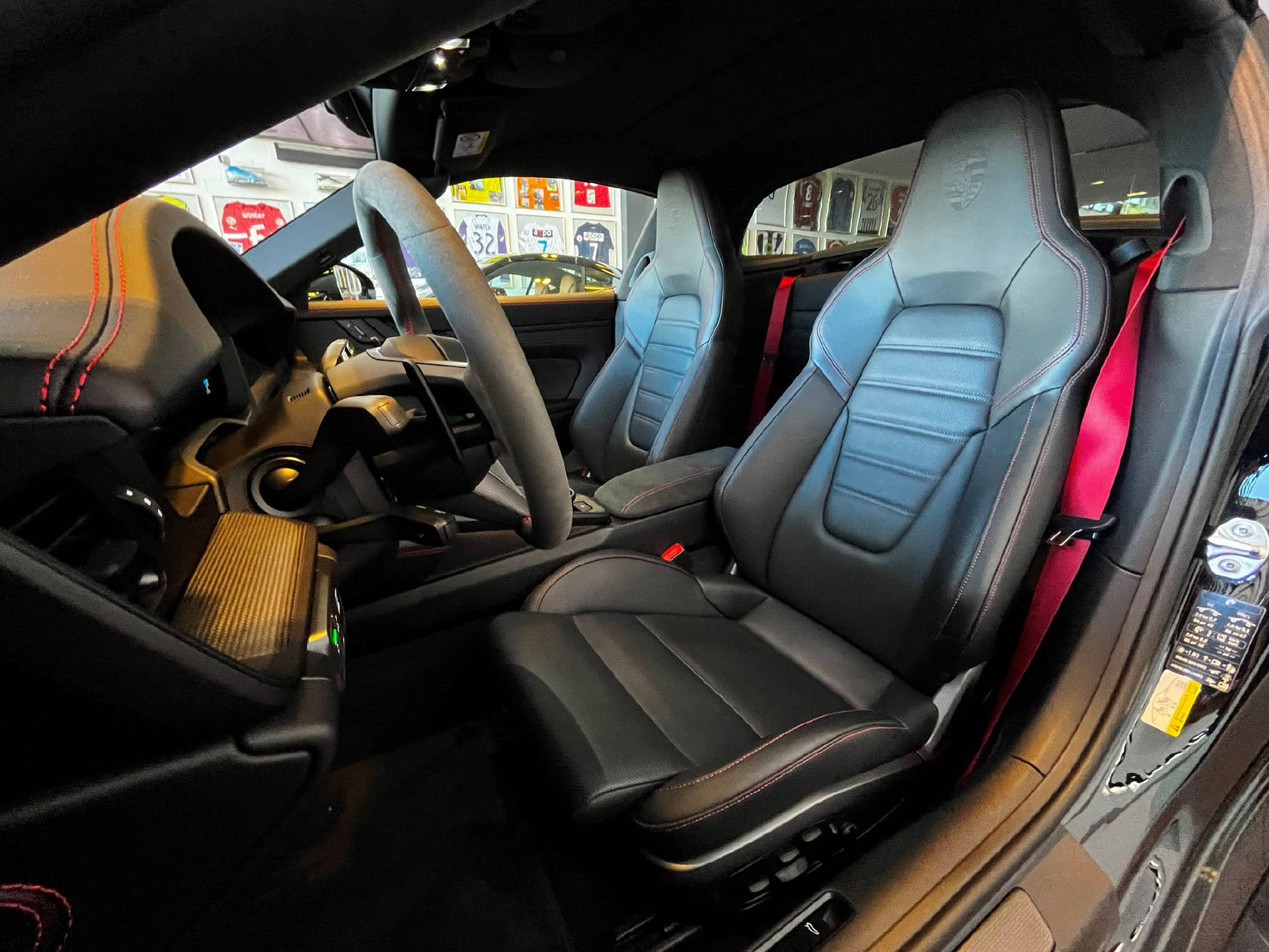 PORSCHE 911 Targa 3.6 Carrera 4 GTS PDK-image-16