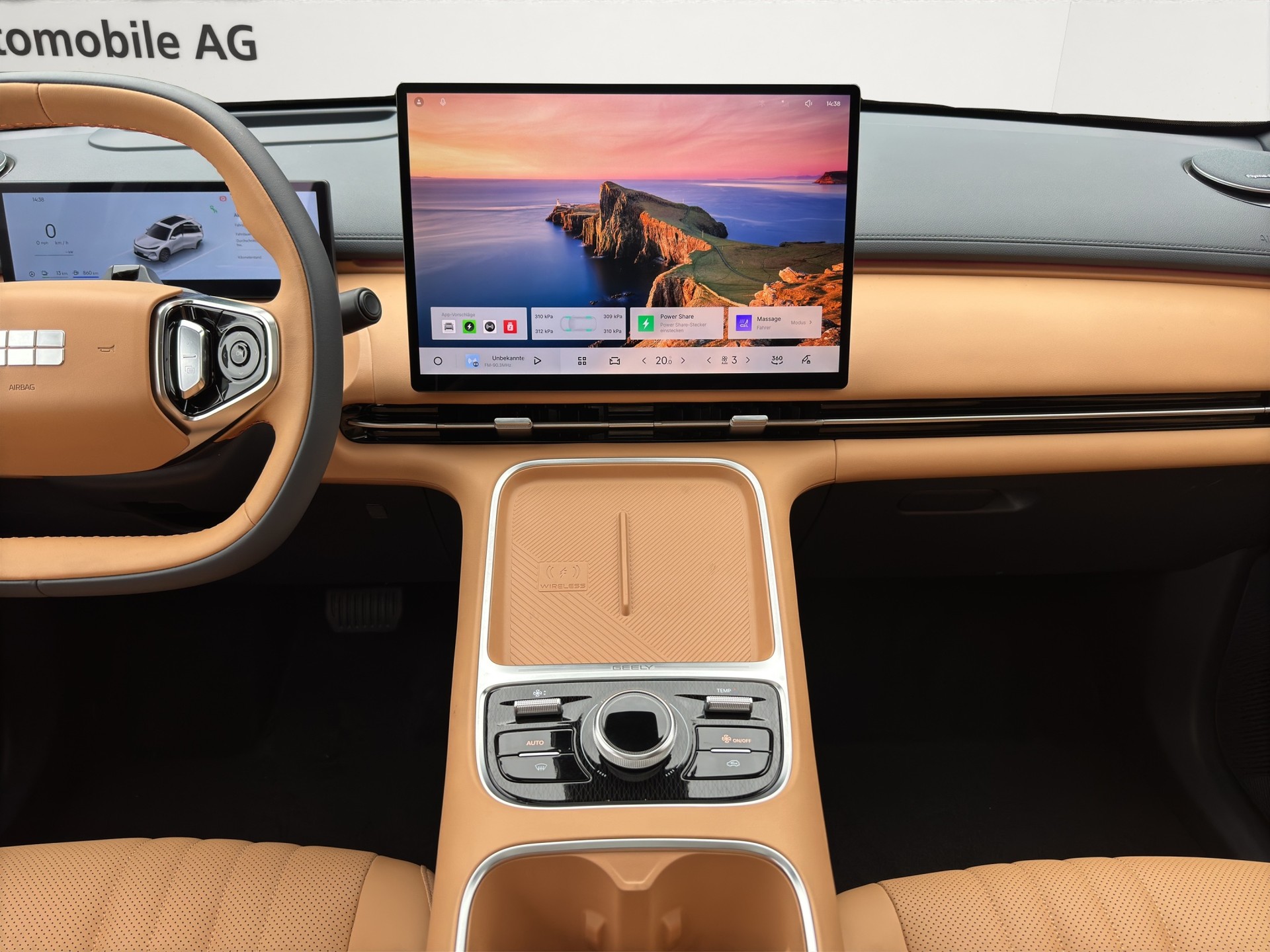 GEELY EM-i Max+ PHEV-image-24